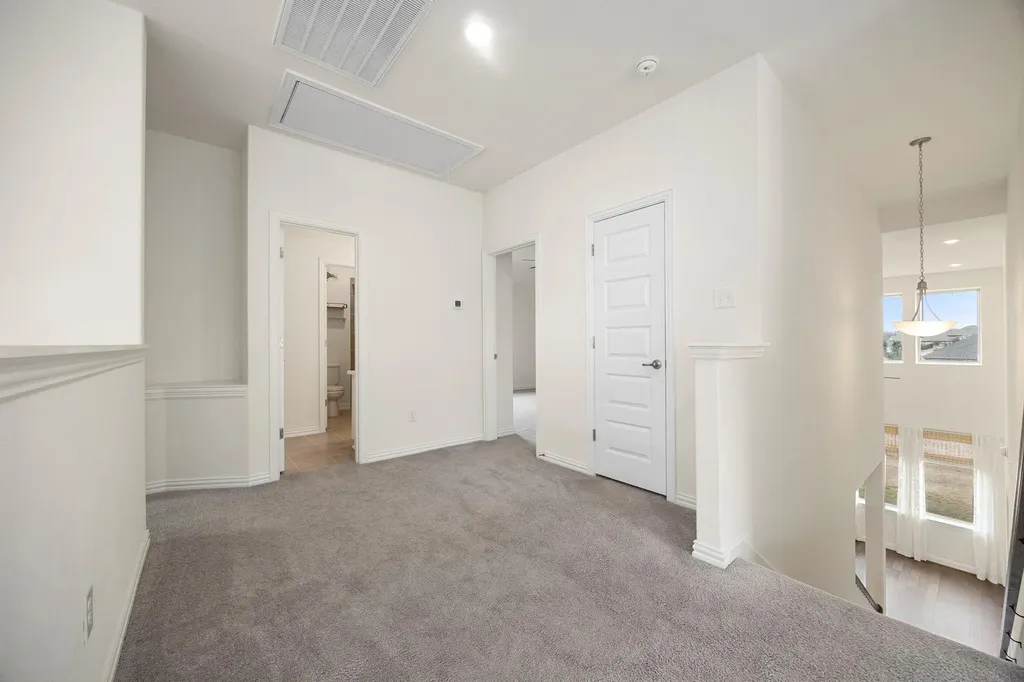 1098 Cherrystone Loop Buda TX 78610