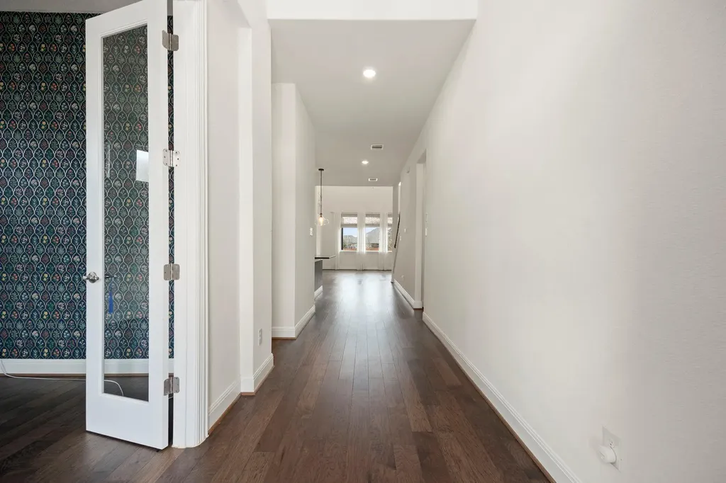 1098 Cherrystone Loop Buda TX 78610