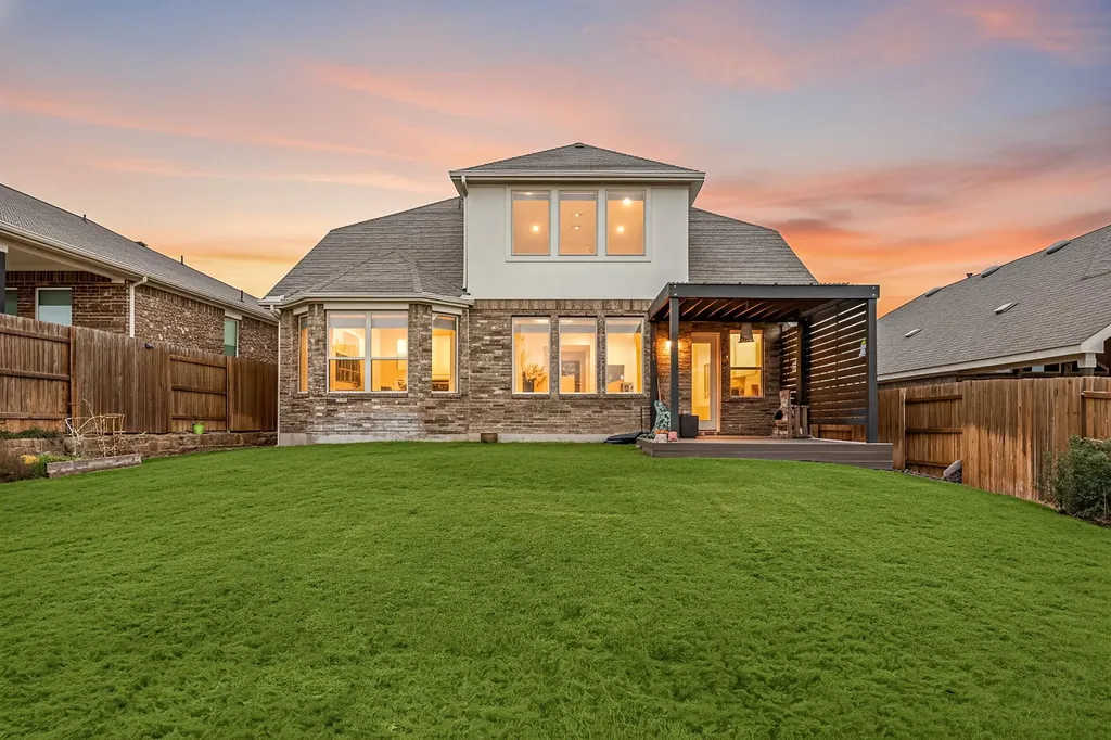 1098 Cherrystone Loop Buda TX 78610