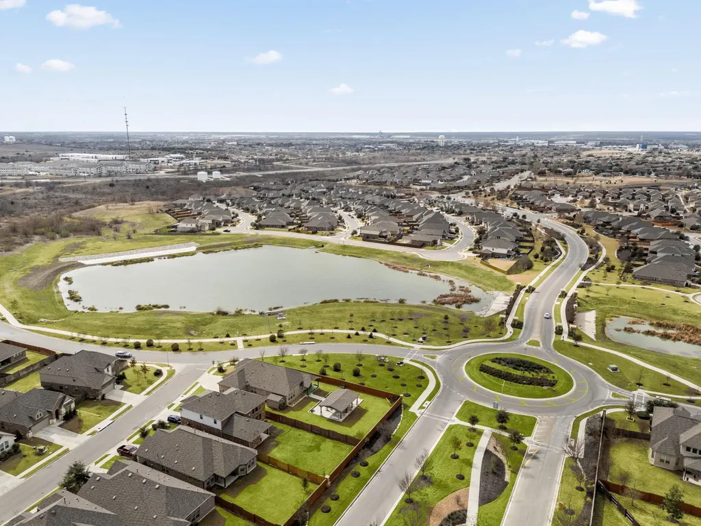 1098 Cherrystone Loop Buda TX 78610
