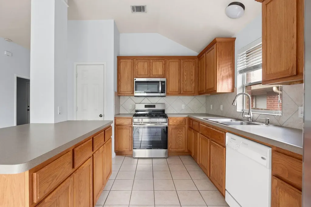 1604 Bush Coat Lane Austin TX 78754