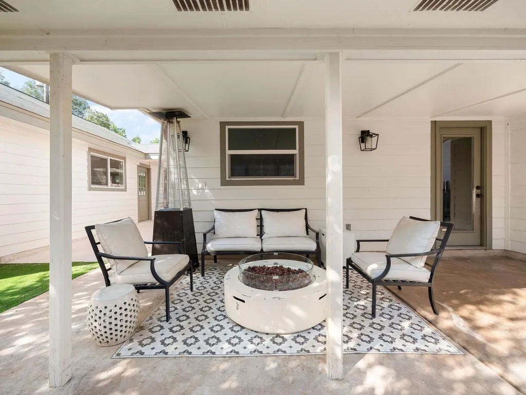 1907 Northwest Boulevard Georgetown TX 78628
