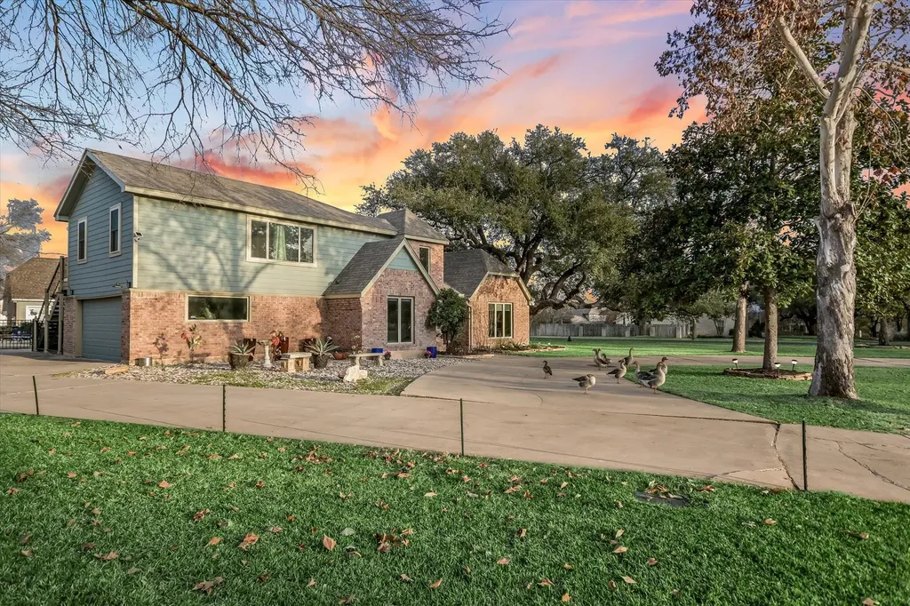 1801 Sun Lake Round Rock TX 78681