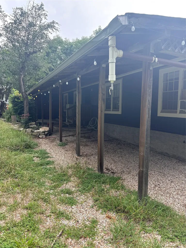 1307 Minnie Drive Austin TX 78732