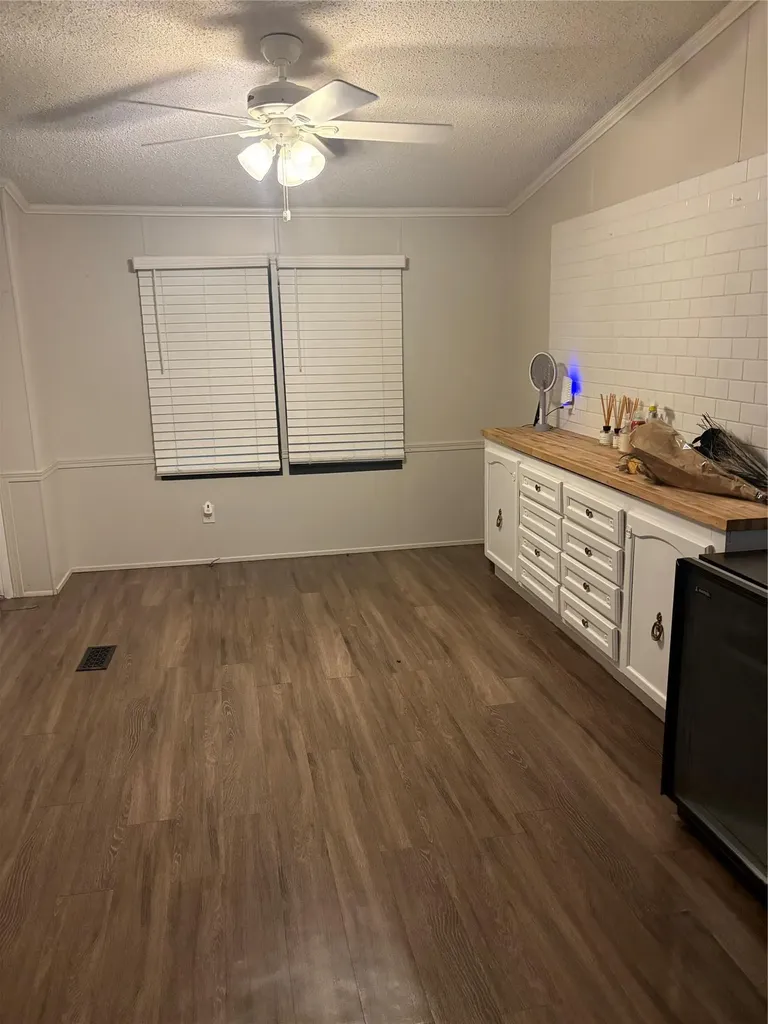 1307 Minnie Drive Austin TX 78732