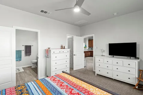 238 Wells Bend Hutto TX 78634