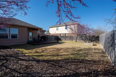 238 Wells Bend Hutto TX 78634