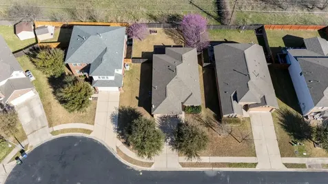 238 Wells Bend Hutto TX 78634