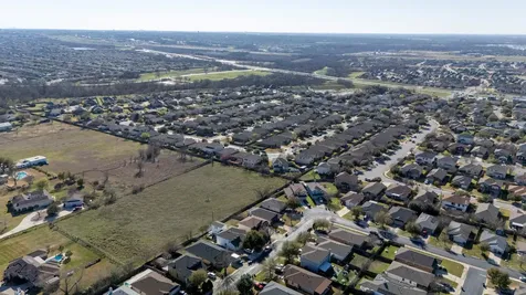 238 Wells Bend Hutto TX 78634