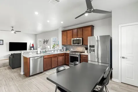 238 Wells Bend Hutto TX 78634