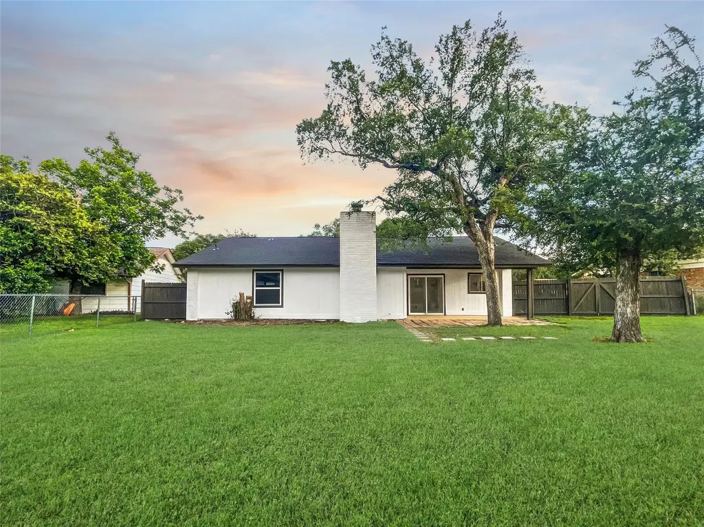 313 Golden Oaks Drive Georgetown TX 78628