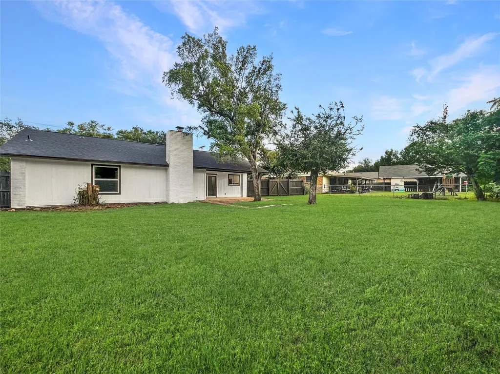 313 Golden Oaks Drive Georgetown TX 78628