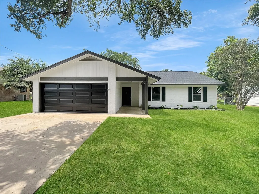 313 Golden Oaks Drive Georgetown TX 78628