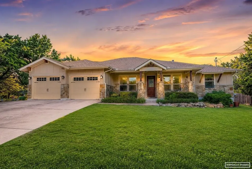 706 Rogart Drive Spicewood TX 78669