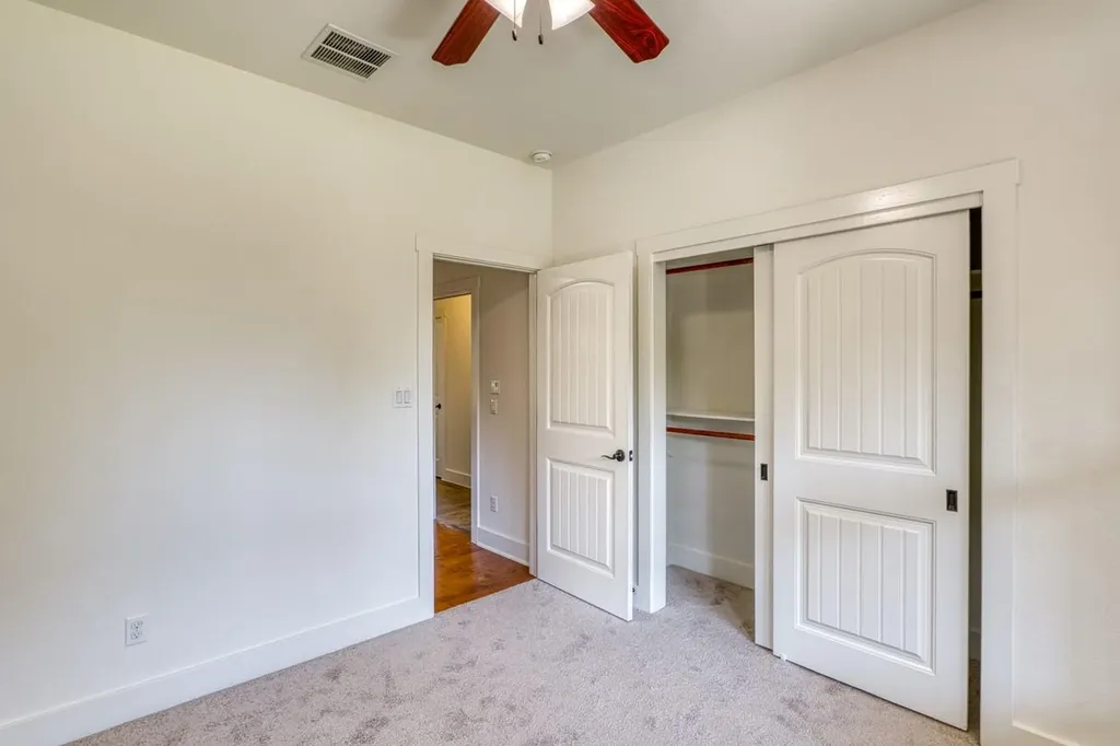 706 Rogart Drive Spicewood TX 78669