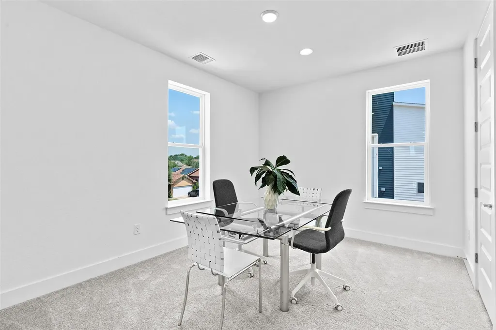 5505 Toscana Avenue Austin TX 78724