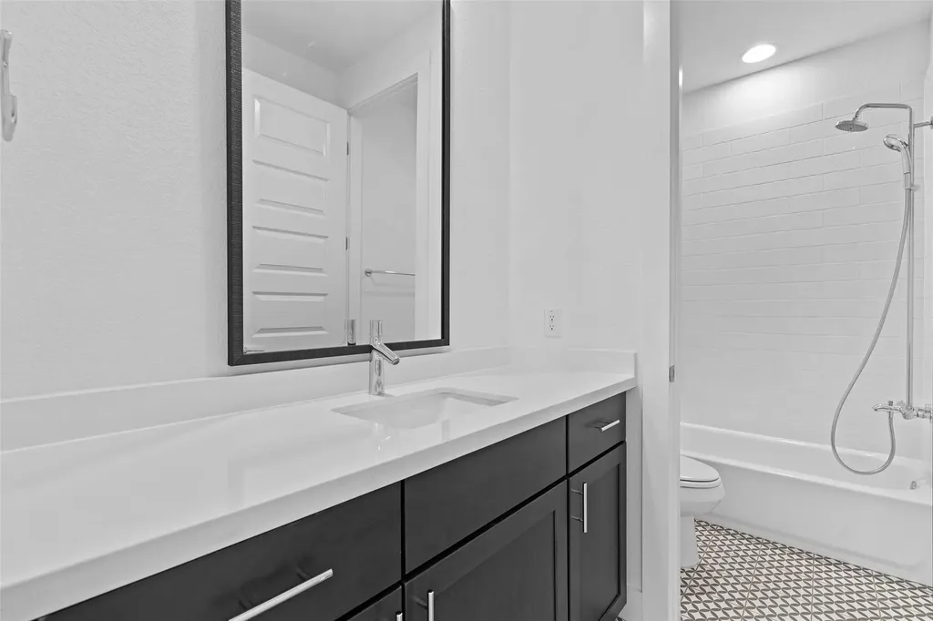 5505 Toscana Avenue Austin TX 78724