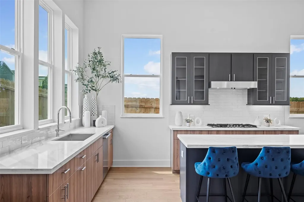 5505 Toscana Avenue Austin TX 78724
