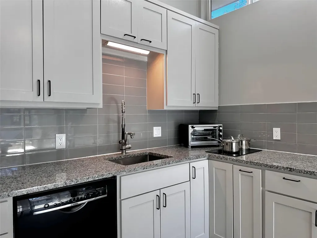914 E 39th Street Austin TX 78751