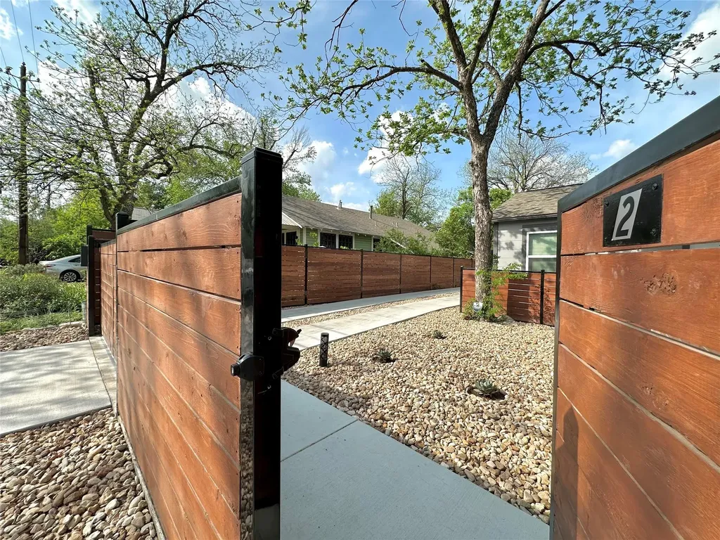 914 E 39th Street Austin TX 78751