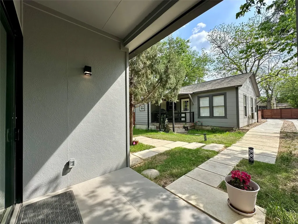 914 E 39th Street Austin TX 78751