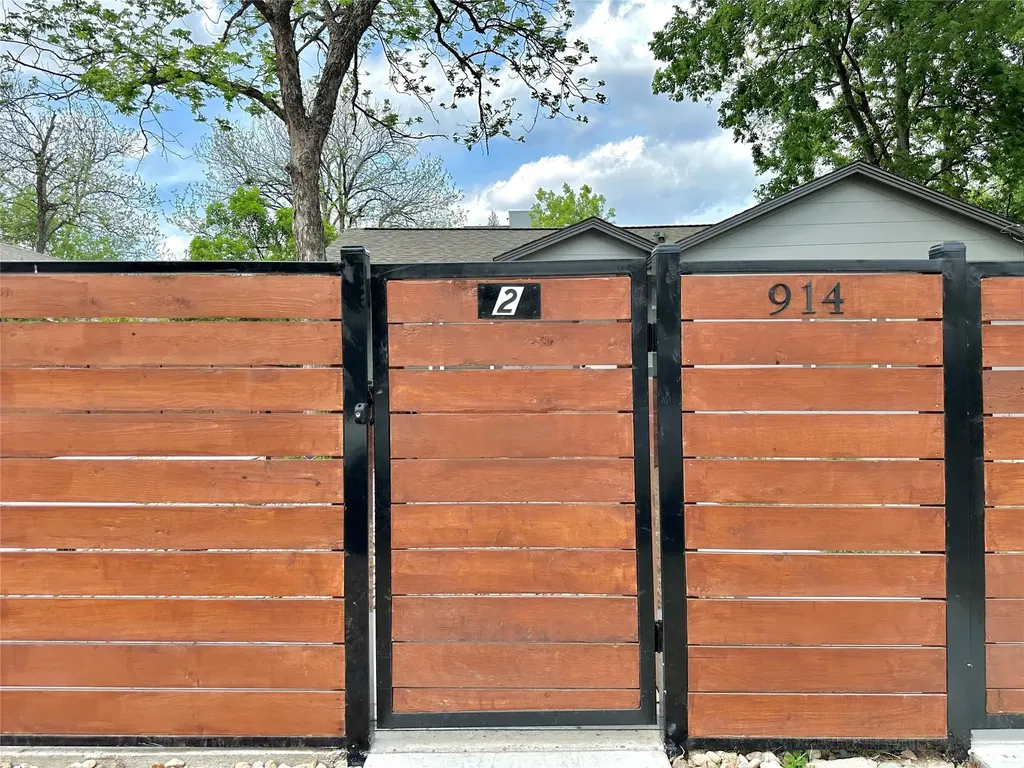 914 E 39th Street Austin TX 78751