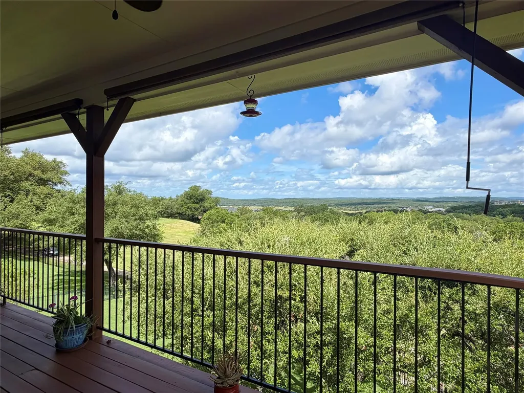 5200 Arrowhead Drive Lago Vista TX 78645