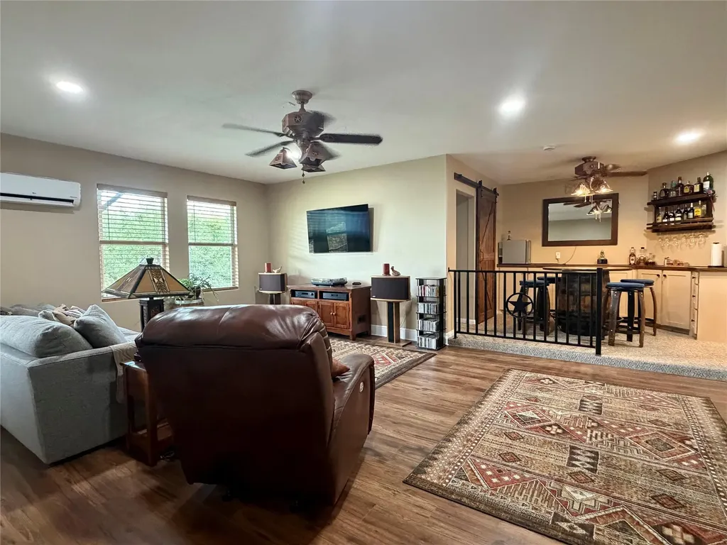 5200 Arrowhead Drive Lago Vista TX 78645