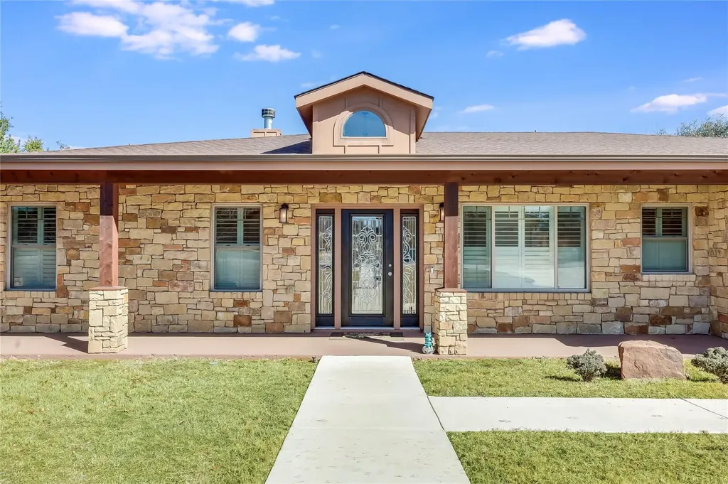 2009 American Drive Lago Vista TX 78645
