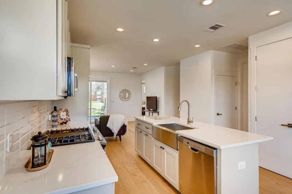 505 Kemp Street Austin TX 78741