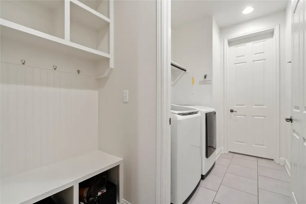 5213 Mandevilla Drive Austin TX 78739