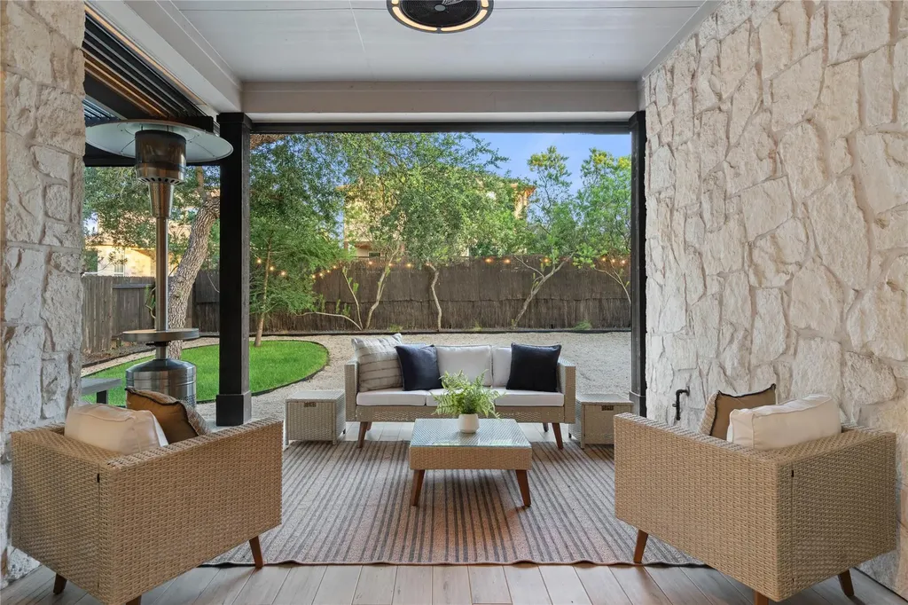 5213 Mandevilla Drive Austin TX 78739