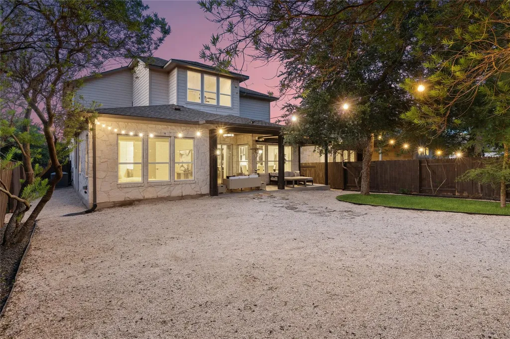 5213 Mandevilla Drive Austin TX 78739