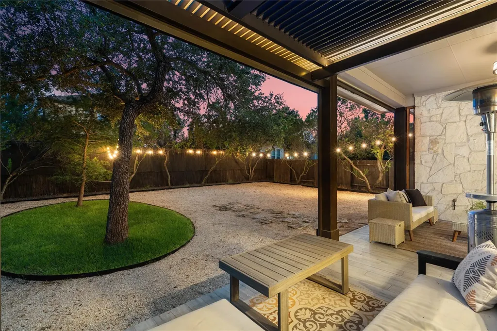 5213 Mandevilla Drive Austin TX 78739