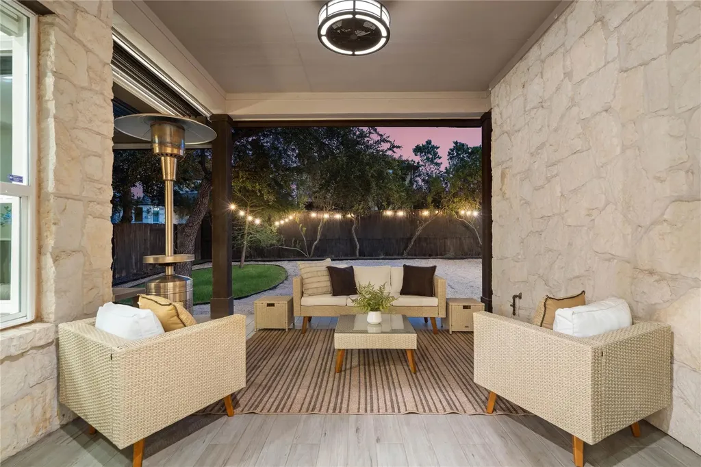 5213 Mandevilla Drive Austin TX 78739