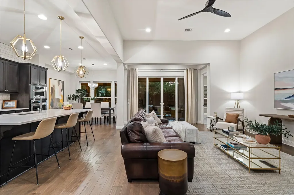 5213 Mandevilla Drive Austin TX 78739