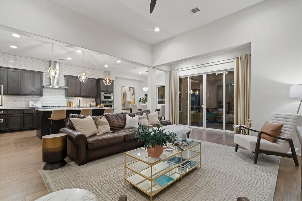 5213 Mandevilla Drive Austin TX 78739
