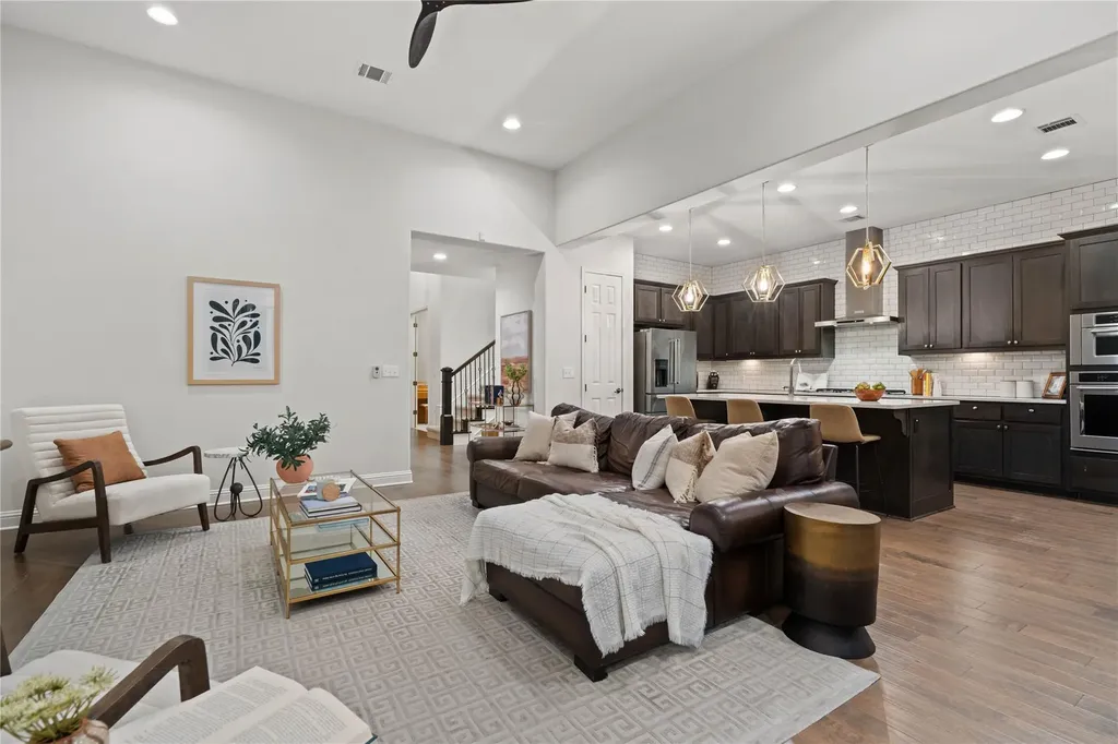 5213 Mandevilla Drive Austin TX 78739