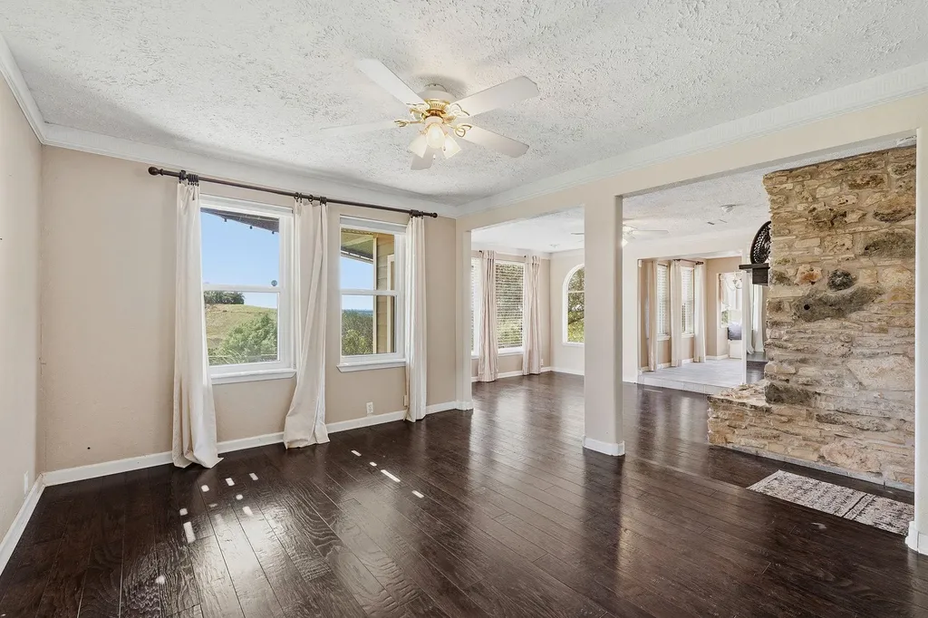 3230 W Fitzhugh Road Dripping Springs TX 78620