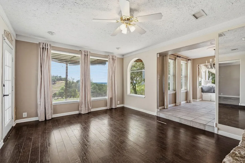 3230 W Fitzhugh Road Dripping Springs TX 78620