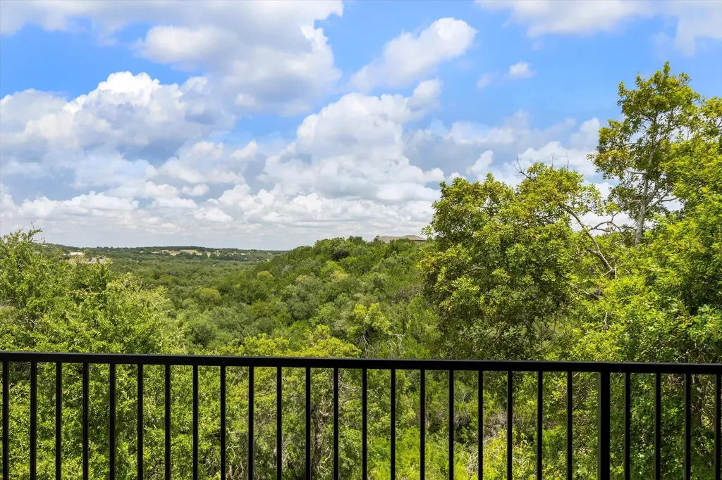 1889 Rush Creek Canyon Lake TX 78133