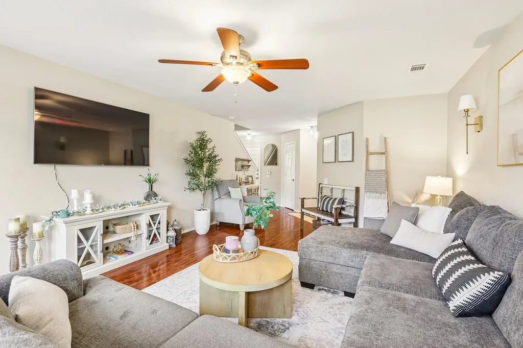 5508 Emma Thompson Way Austin TX 78747