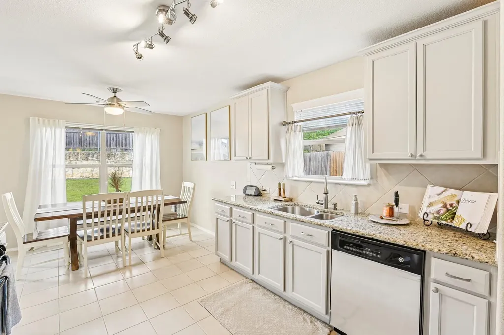 5508 Emma Thompson Way Austin TX 78747
