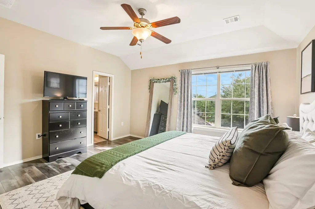 5508 Emma Thompson Way Austin TX 78747