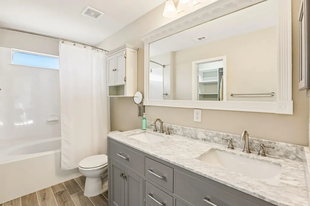 5508 Emma Thompson Way Austin TX 78747