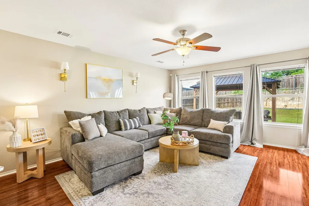 5508 Emma Thompson Way Austin TX 78747