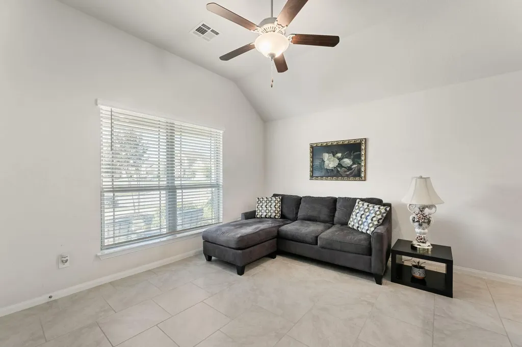 2233 Sauterne Drive Leander TX 78641