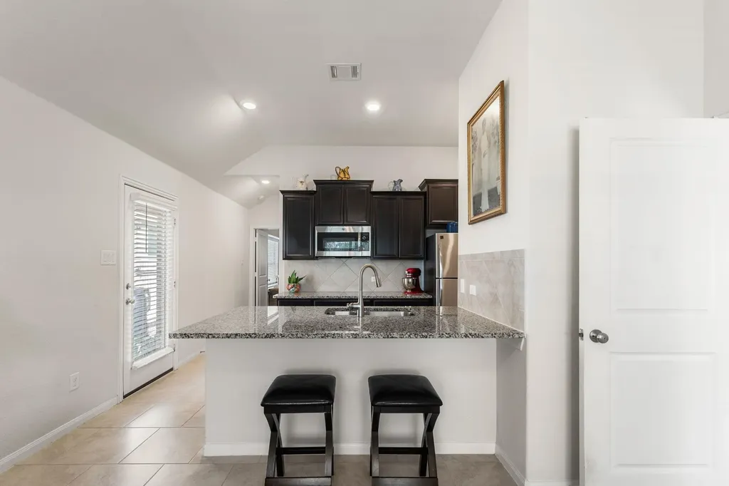2233 Sauterne Drive Leander TX 78641