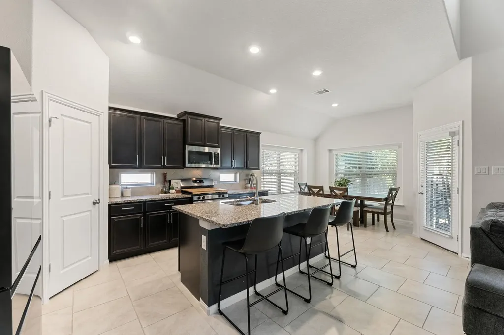 2233 Sauterne Drive Leander TX 78641