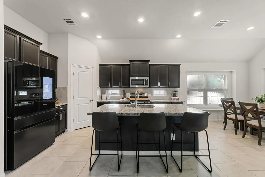 2233 Sauterne Drive Leander TX 78641